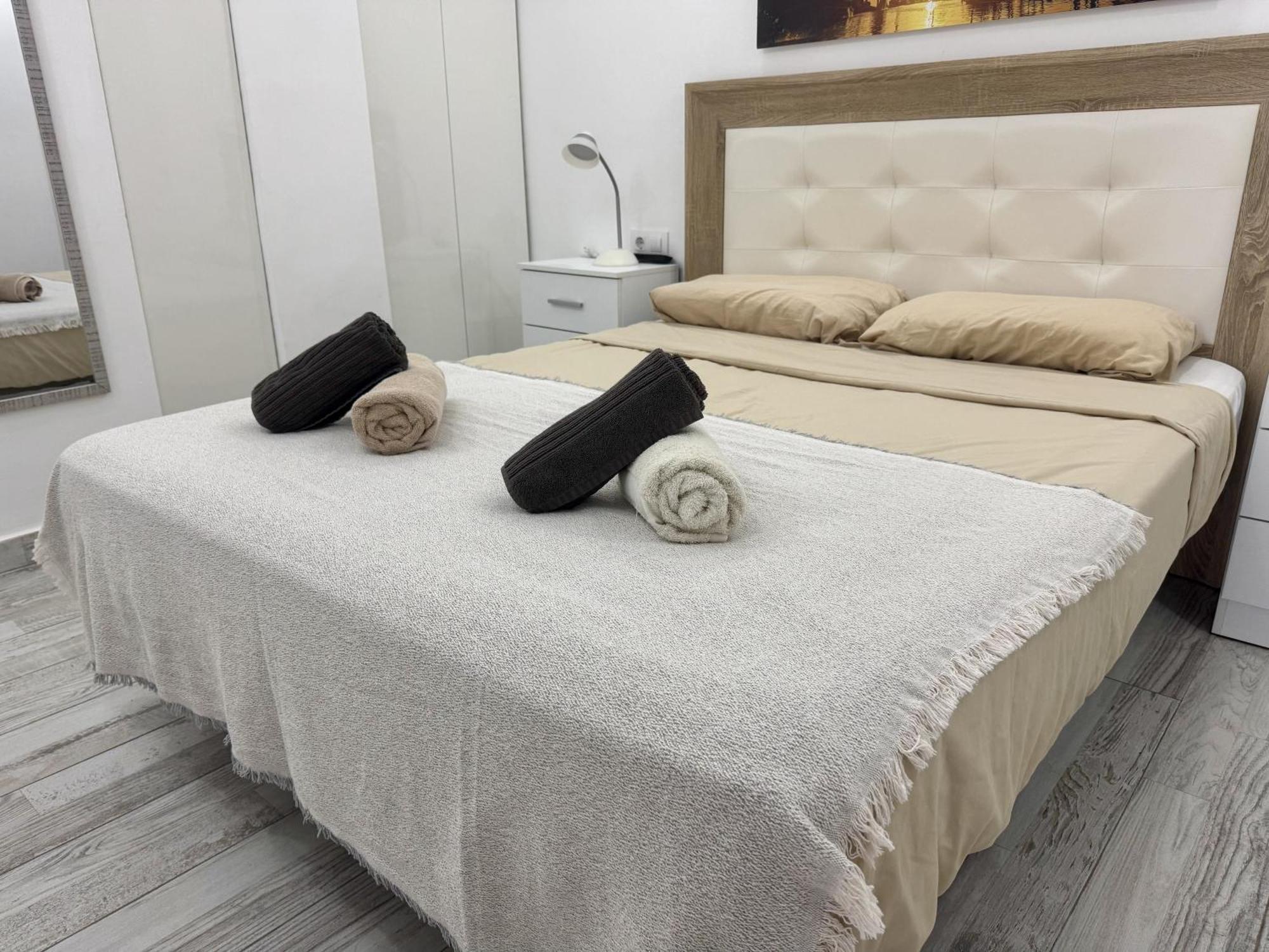 Stunning Apartments With Pool Tenerife 아데제 외부 사진